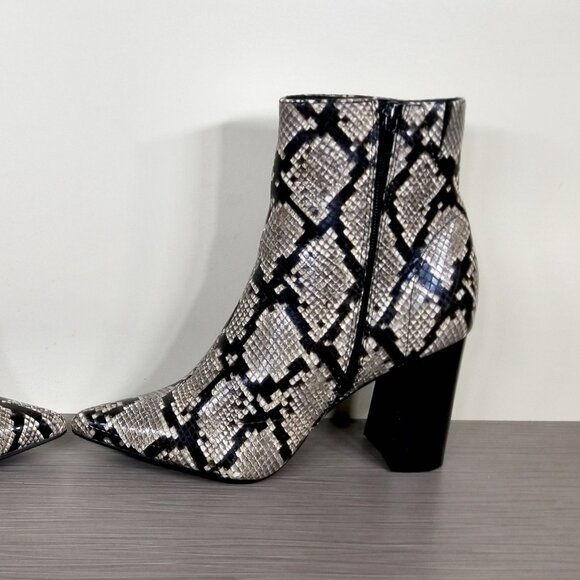 Jeffrey Campbell Raven Bootie, Python Print Leather, Womens Size 6 M - Picture 8 of 12